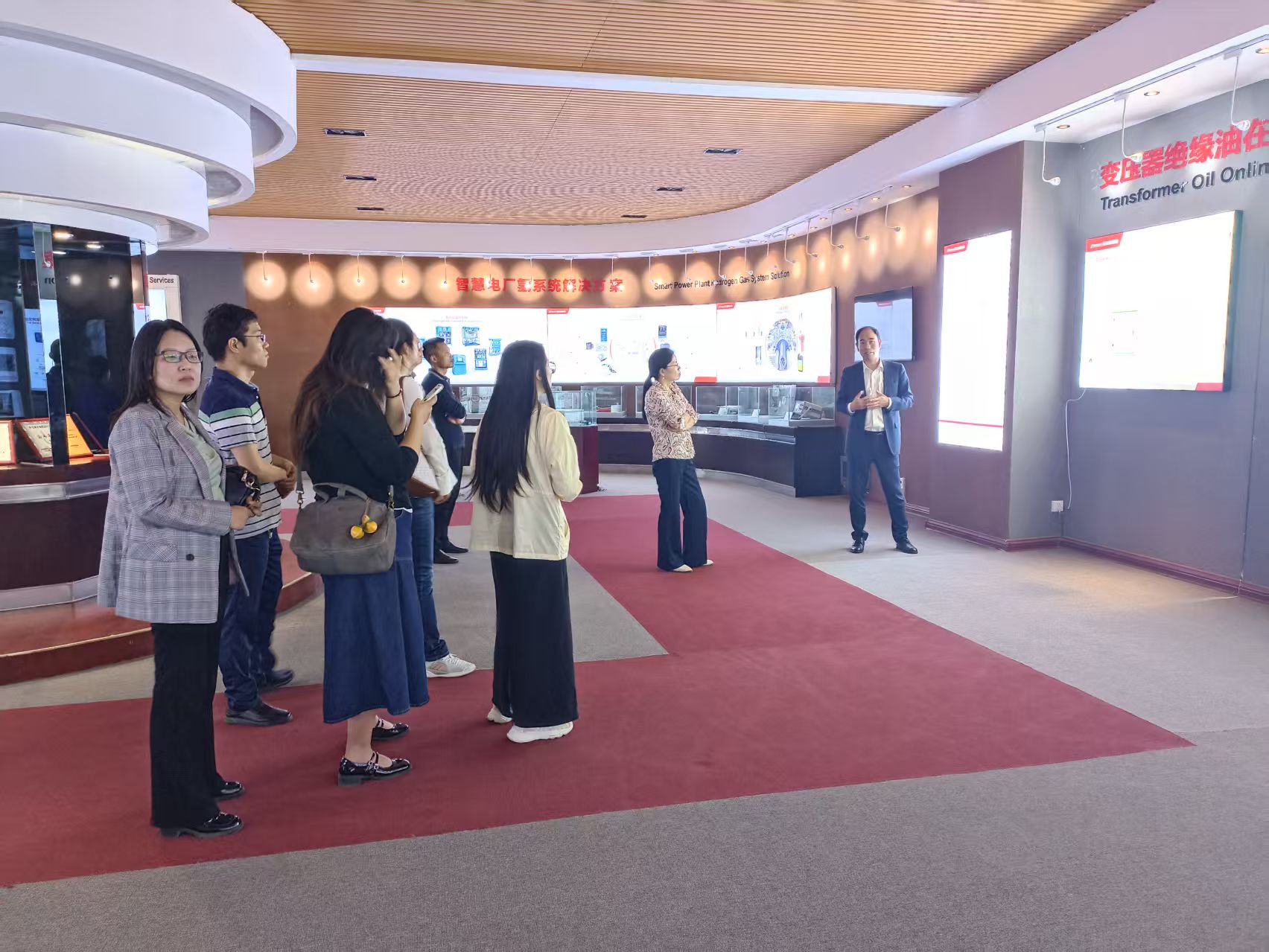 电子信息学院到郑州高新区企业开...