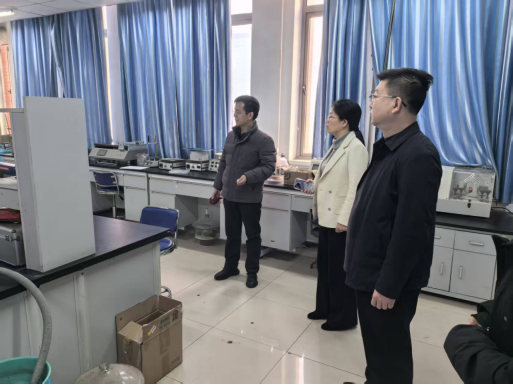 电子信息学院开展寒假实验室安全...